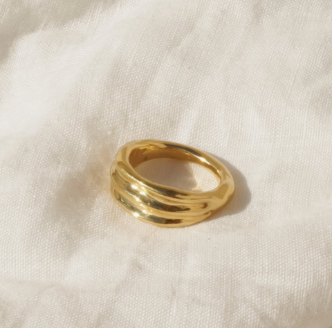 rauw jewelry ripple ring at maeree